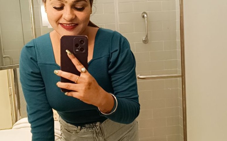 Vvip call girls service Patna Cash payment girl in hand escort escort profile photo for Escorts in Patna